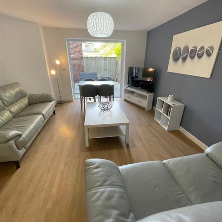 Sunderland Short Stays 2 Bedroom Apartment Free Parking Fulwell Sr6 외부 사진