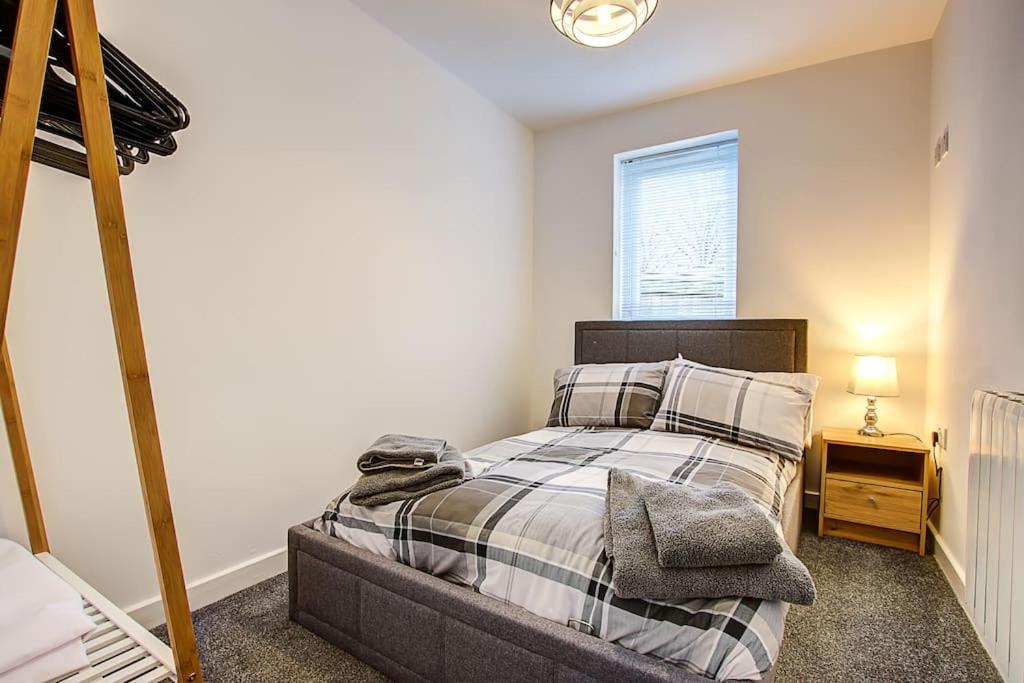 Sunderland Short Stays 2 Bedroom Apartment Free Parking Fulwell Sr6 외부 사진