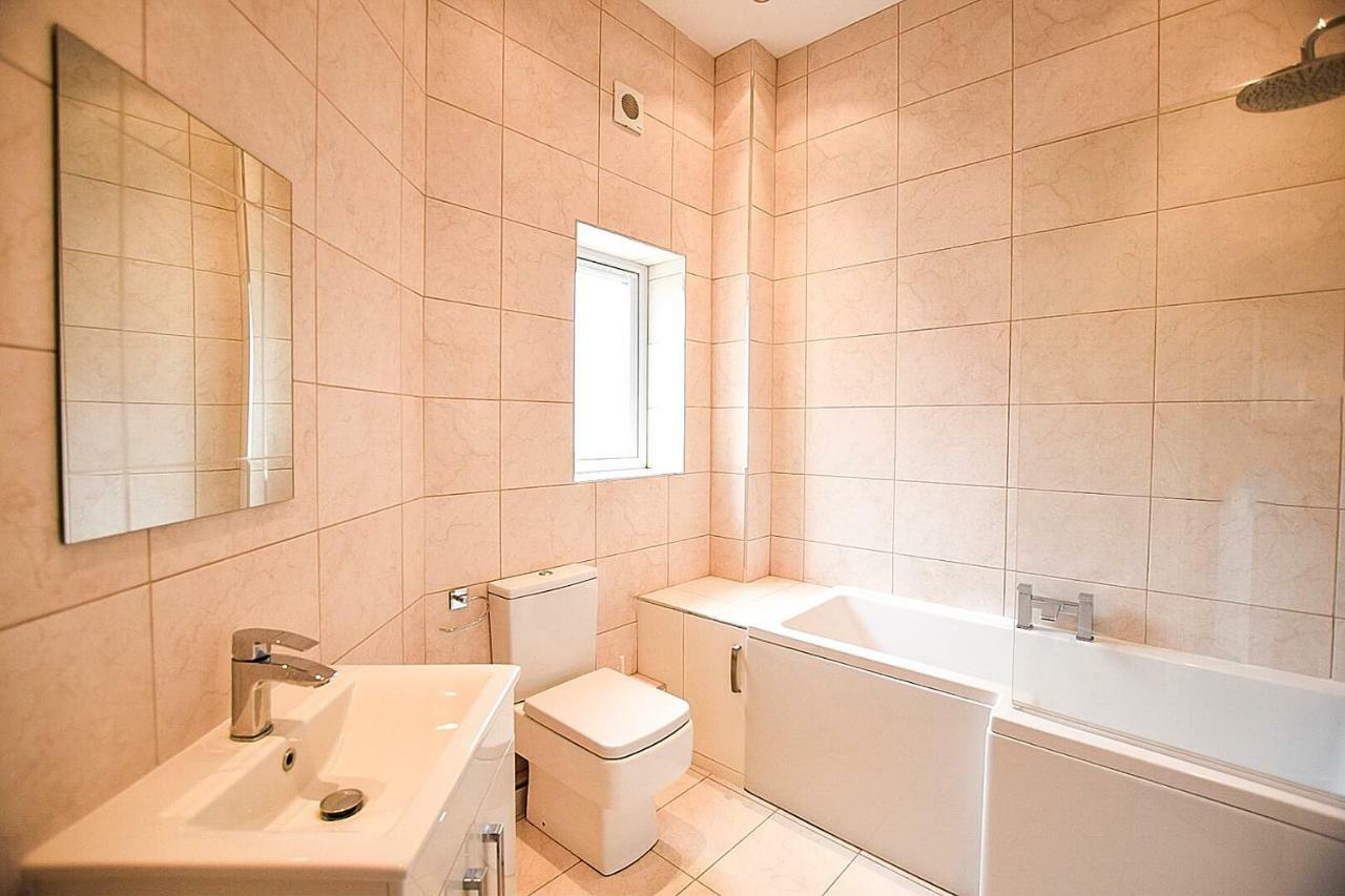 Sunderland Short Stays 2 Bedroom Apartment Free Parking Fulwell Sr6 외부 사진